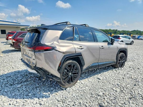 2026 TOYOTA RAV4 PLUG- GR Sport