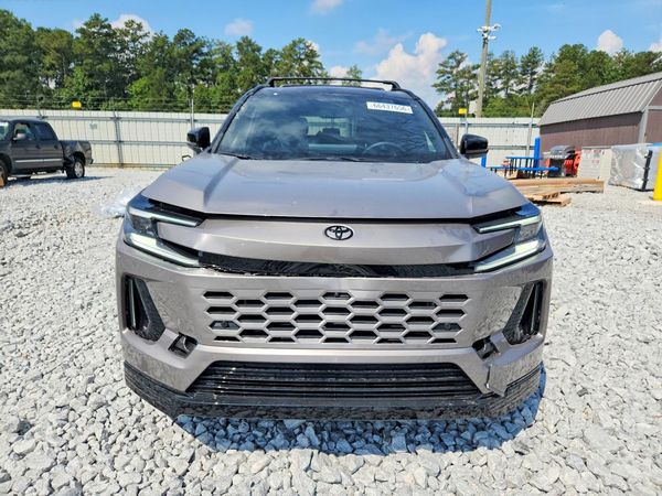 2026 TOYOTA RAV4 PLUG- GR Sport