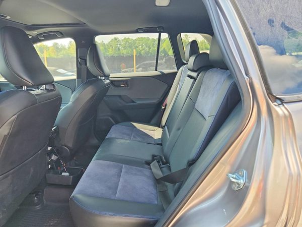 2026 TOYOTA RAV4 PLUG- GR Sport