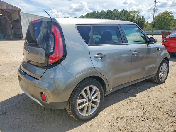 2017 KIA SOUL Plus