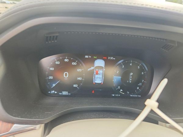 2019 VOLVO XC60 Inscription