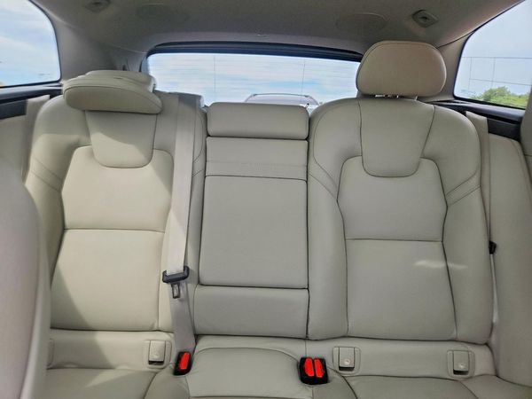 2019 VOLVO XC60 Inscription