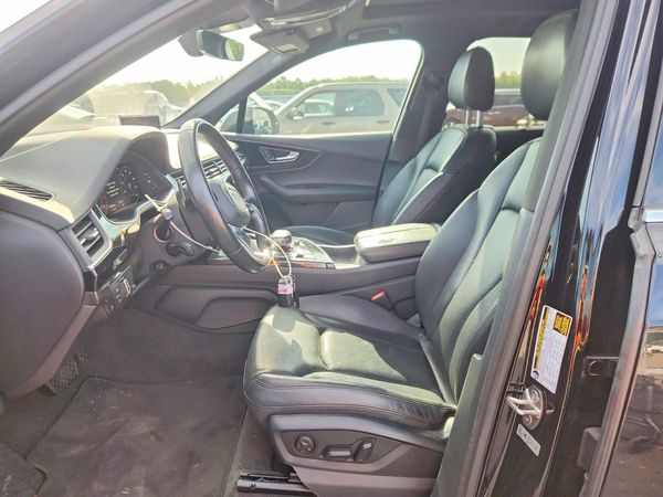 2017 AUDI Q7 quattro Premium Plus