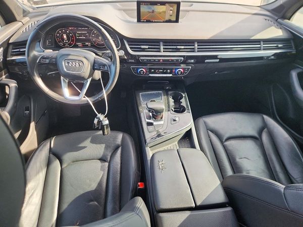 2017 AUDI Q7 quattro Premium Plus