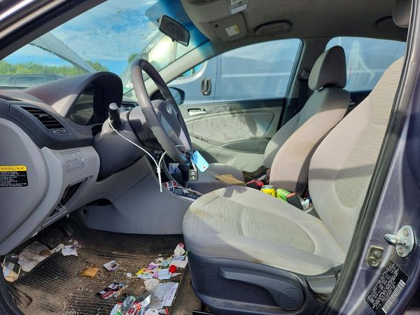 2017 HYUNDAI ACCENT SE Base