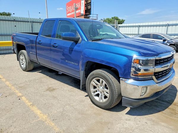2017 CHEVROLET SILVERADO LT