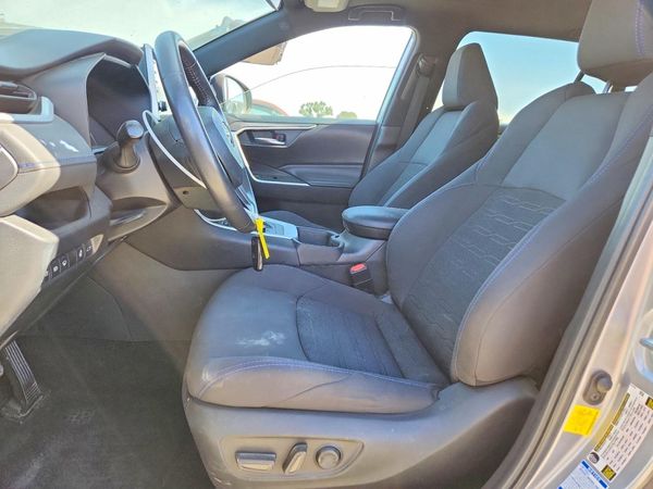2022 TOYOTA RAV4 SE — DENT