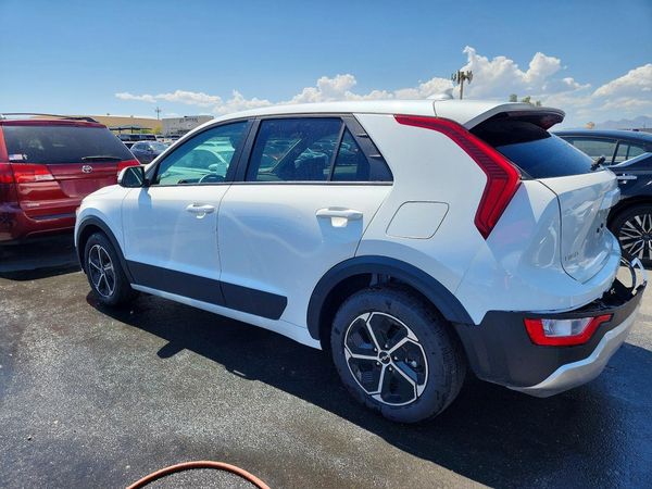 2026 KIA NIRO LX