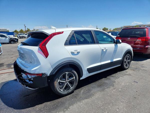 2026 KIA NIRO LX