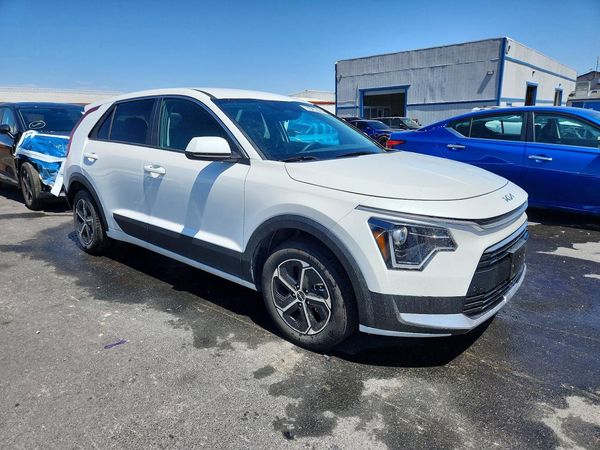 2026 KIA NIRO LX