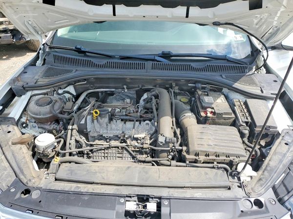 2020 VOLKSWAGEN JETTA S, SE, R-Line — Engine bay