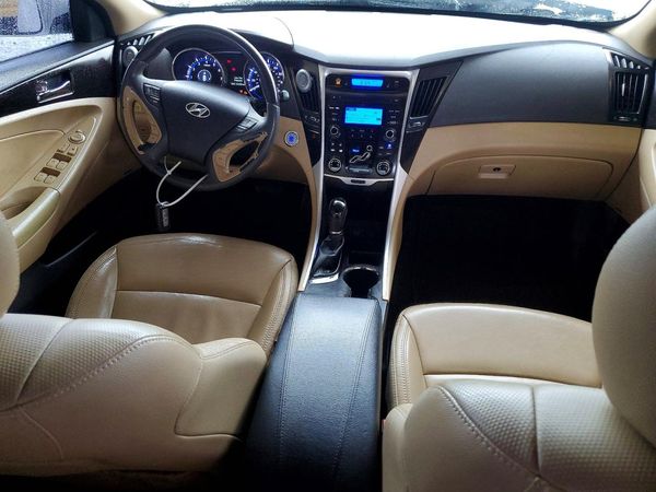 2013 HYUNDAI SONATA