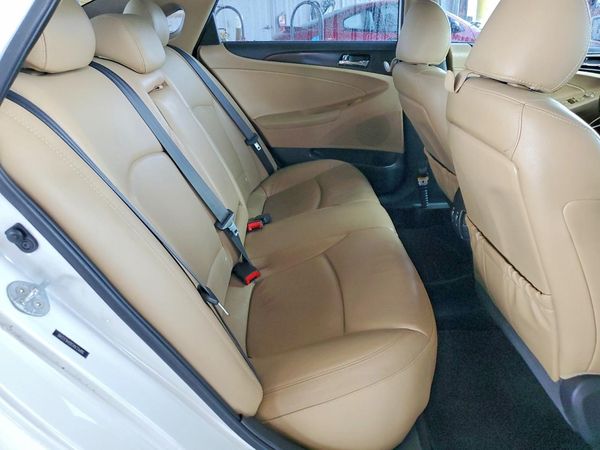 2013 HYUNDAI SONATA