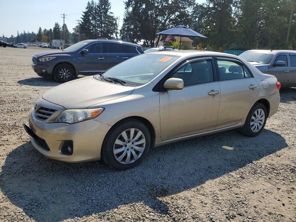 2013 TOYOTA COROLLA