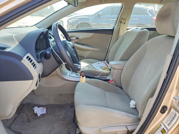 2013 TOYOTA COROLLA