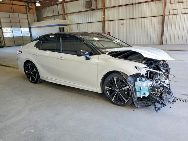 2020 TOYOTA CAMRY XSE