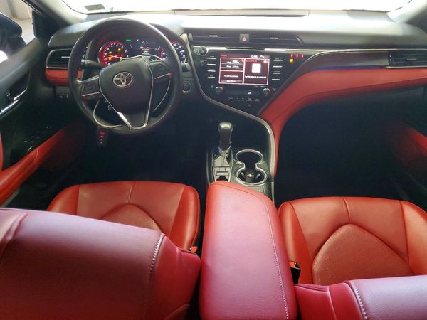 2020 TOYOTA CAMRY XSE