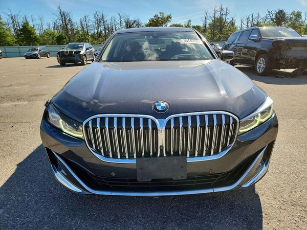 2021 BMW 740 xDrive