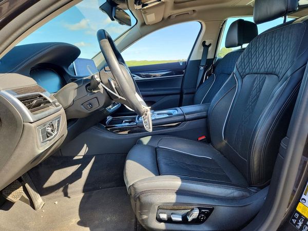 2021 BMW 740 xDrive