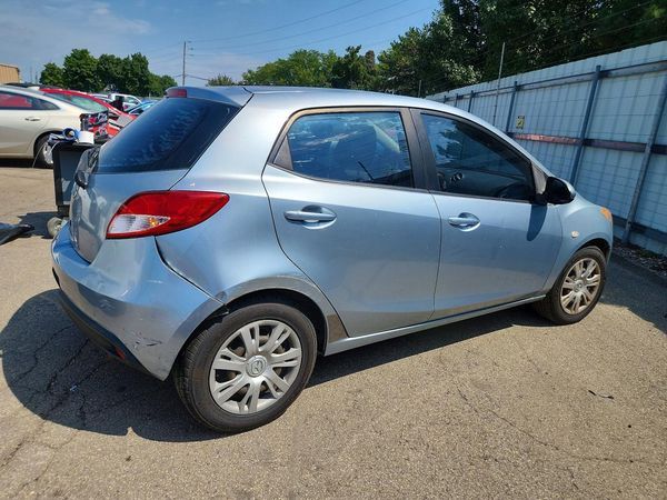 2013 MAZDA MAZDA2 Sport/GX