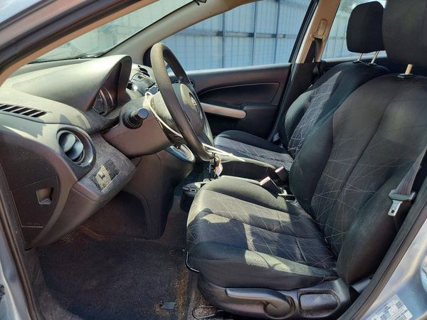 2013 MAZDA MAZDA2 Sport/GX