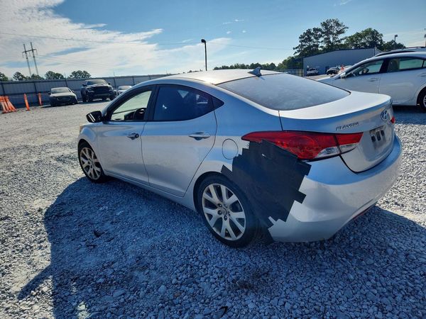 2013 HYUNDAI ELANTRA