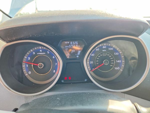 2013 HYUNDAI ELANTRA