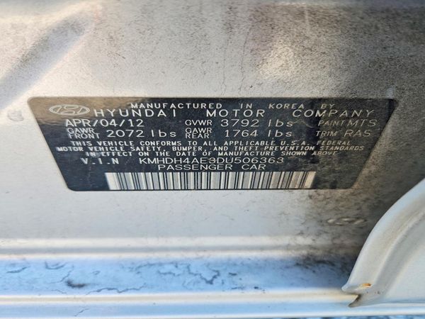2013 HYUNDAI ELANTRA