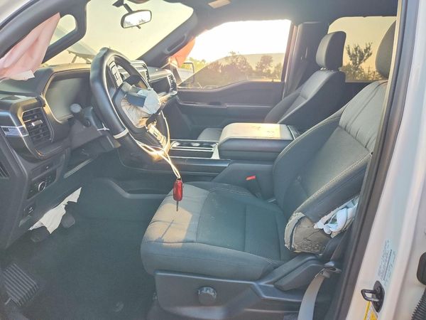 2025 FORD F150 STX — DENT