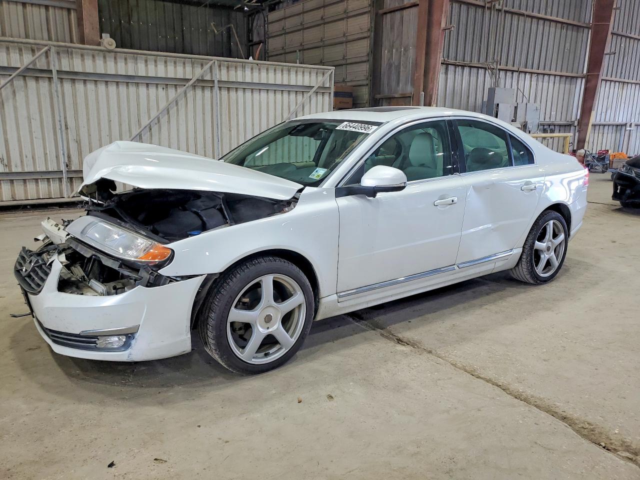 2015 VOLVO S80 Premier+ (non R design)