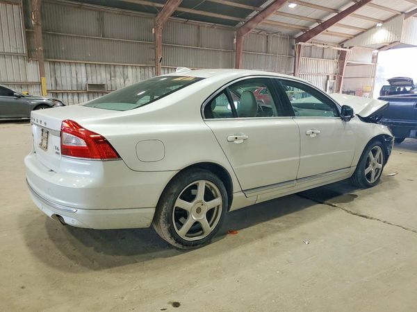 2015 VOLVO S80 Premier+ (non R design)