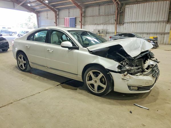 2015 VOLVO S80 Premier+ (non R design)