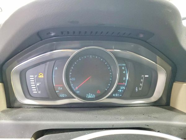 2015 VOLVO S80 Premier+ (non R design)
