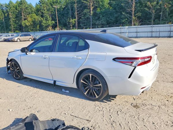 2019 TOYOTA CAMRY