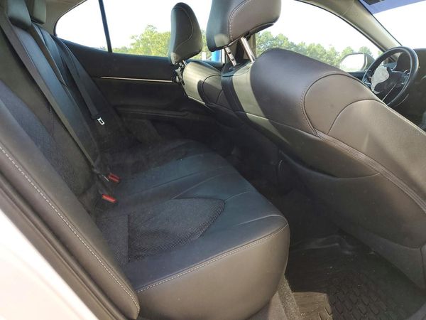2019 TOYOTA CAMRY