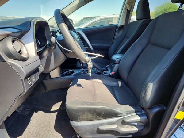 2016 TOYOTA RAV4 LE (X Grade)