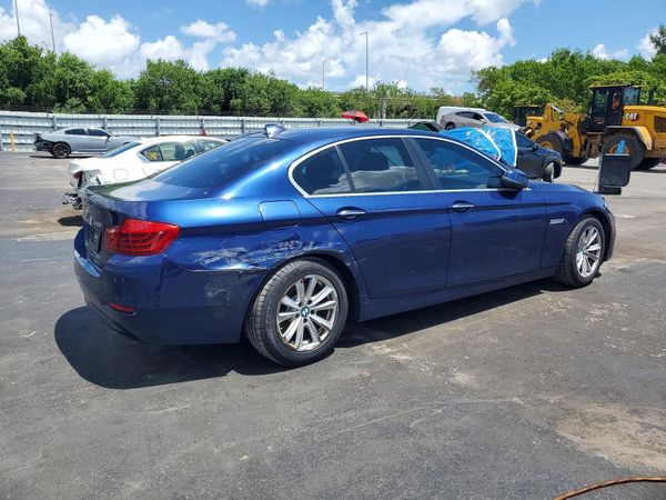 2016 BMW 528
