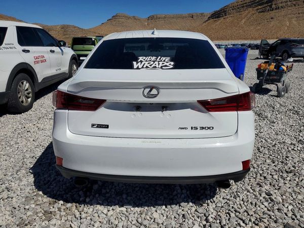 2016 LEXUS IS 300