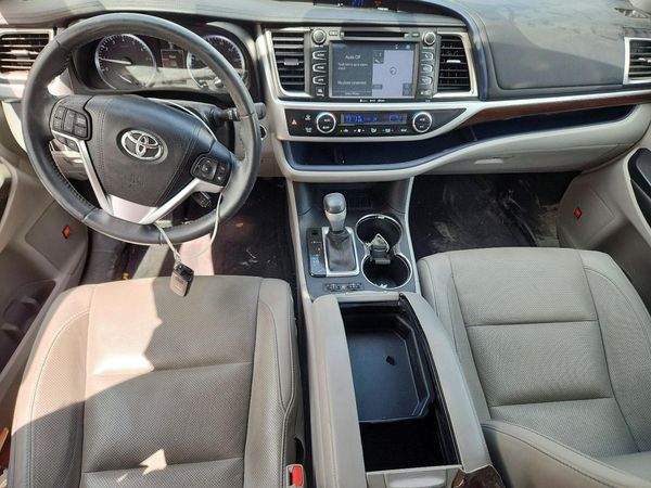 2016 TOYOTA HIGHLANDER Base/Hybrid