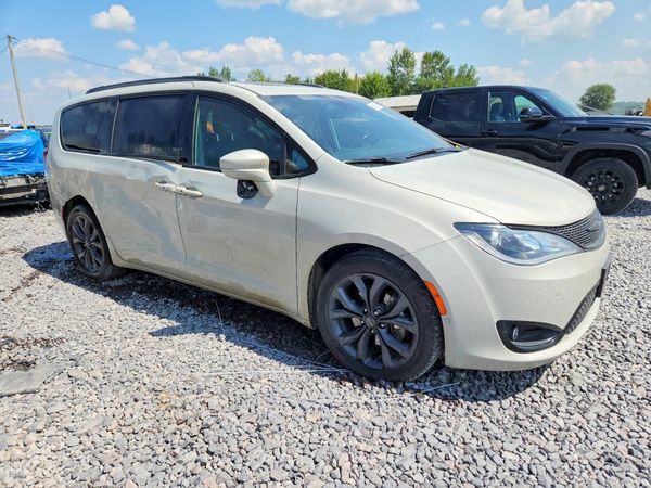 2019 CHRYSLER PACIFICA Touring L Plus