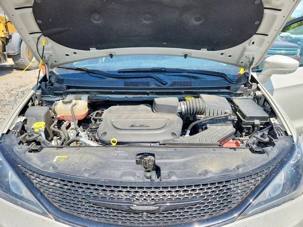 2019 CHRYSLER PACIFICA Touring L Plus