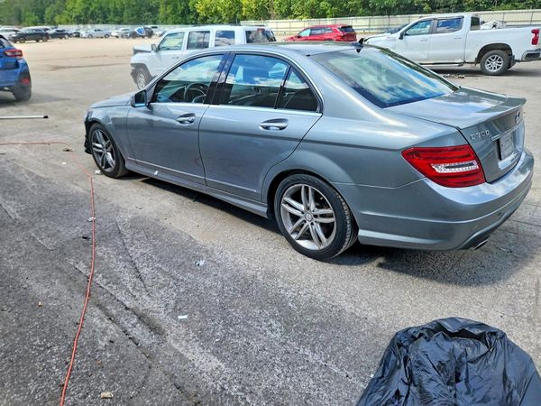 2013 MERCEDES-BENZ C C300