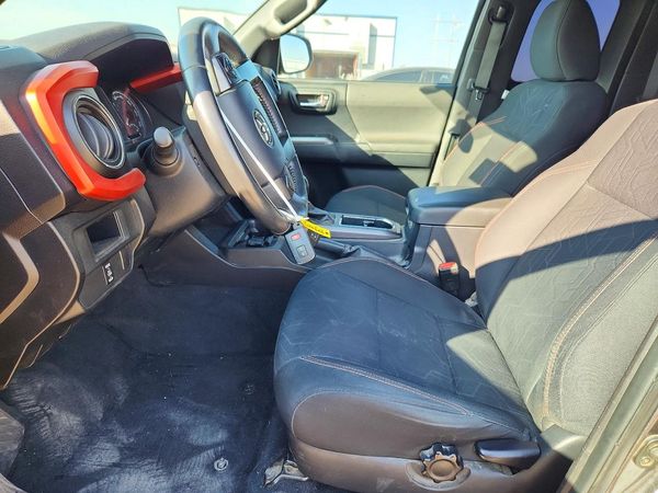 2016 TOYOTA TACOMA