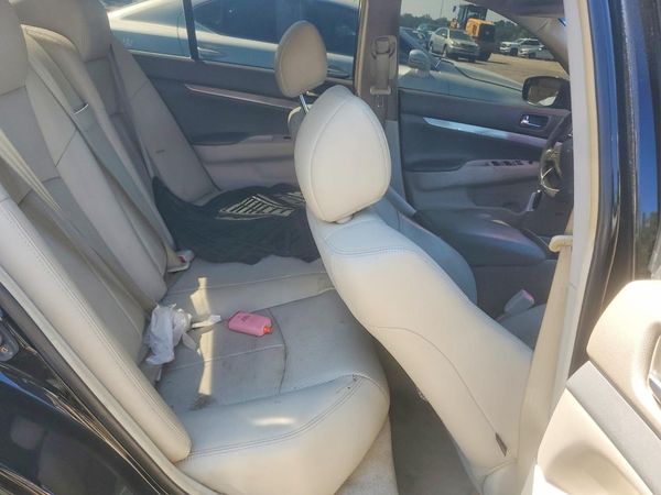 2015 INFINITI Q40