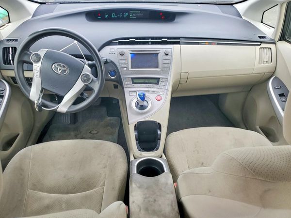 2015 TOYOTA PRIUS