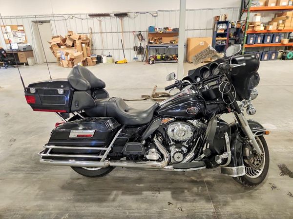 2012 HARLEY-DAVIDSON FLHTCU