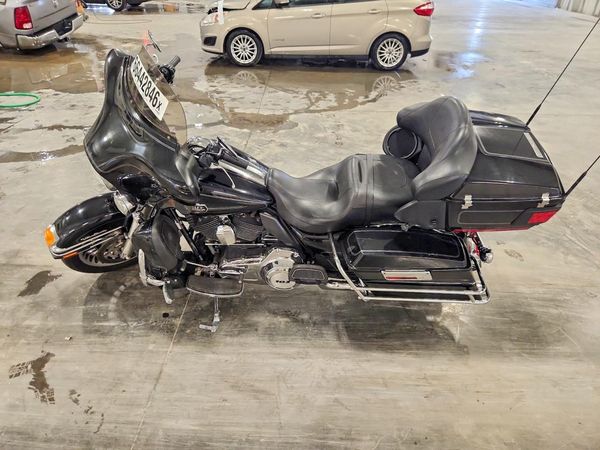 2012 HARLEY-DAVIDSON FLHTCU