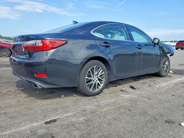 2016 LEXUS ES