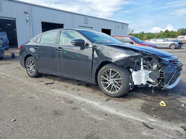 2016 LEXUS ES