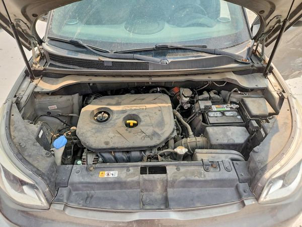 2015 KIA SOUL GLS(Middle grade) — Engine bay